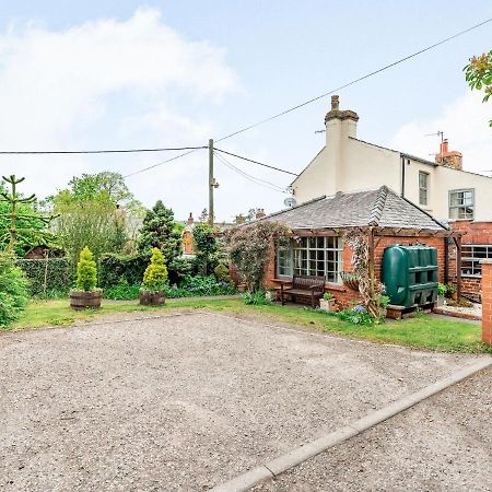 Villa Wychwood Whitby Exterior foto