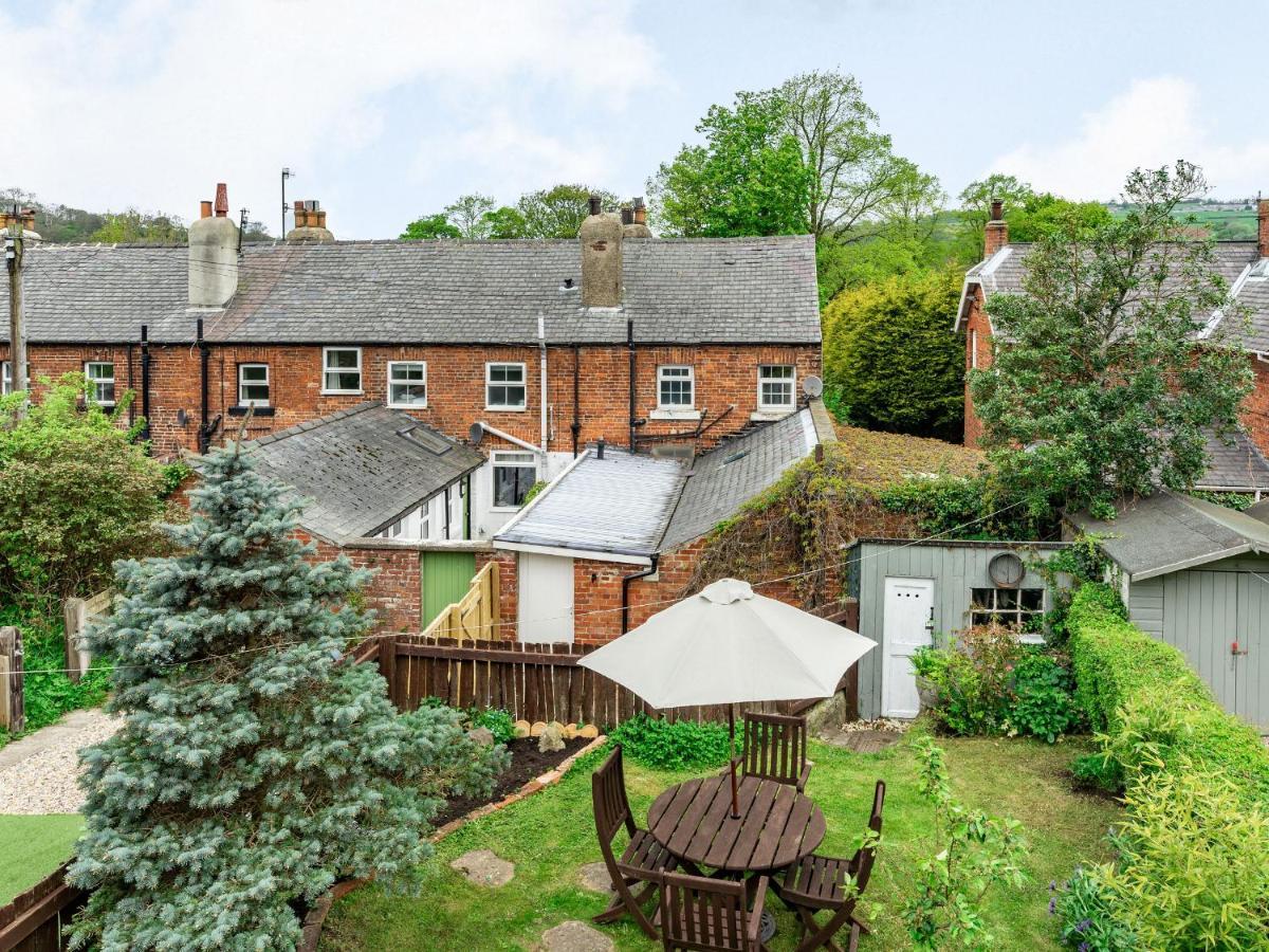 Villa Wychwood Whitby Exterior foto